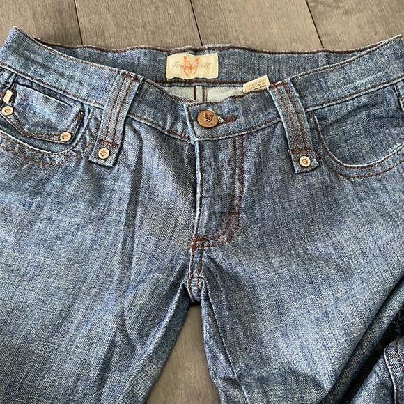 Frankie B Low rise jeans. Size 2 - Picture 5 of 7